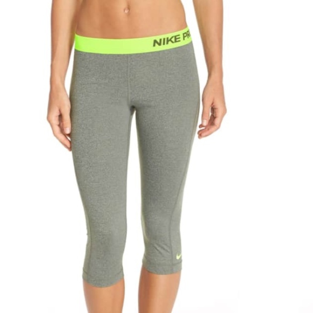 Nike Pro Dri-Fit Capri leggings